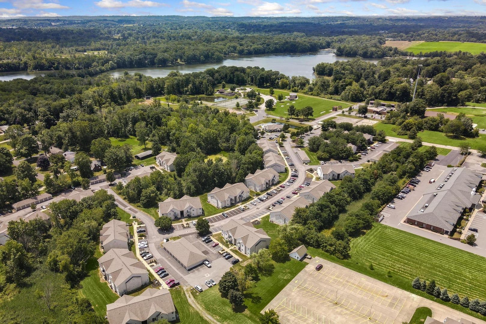 Norton Apartment: 3343 Columbia Woods Dr