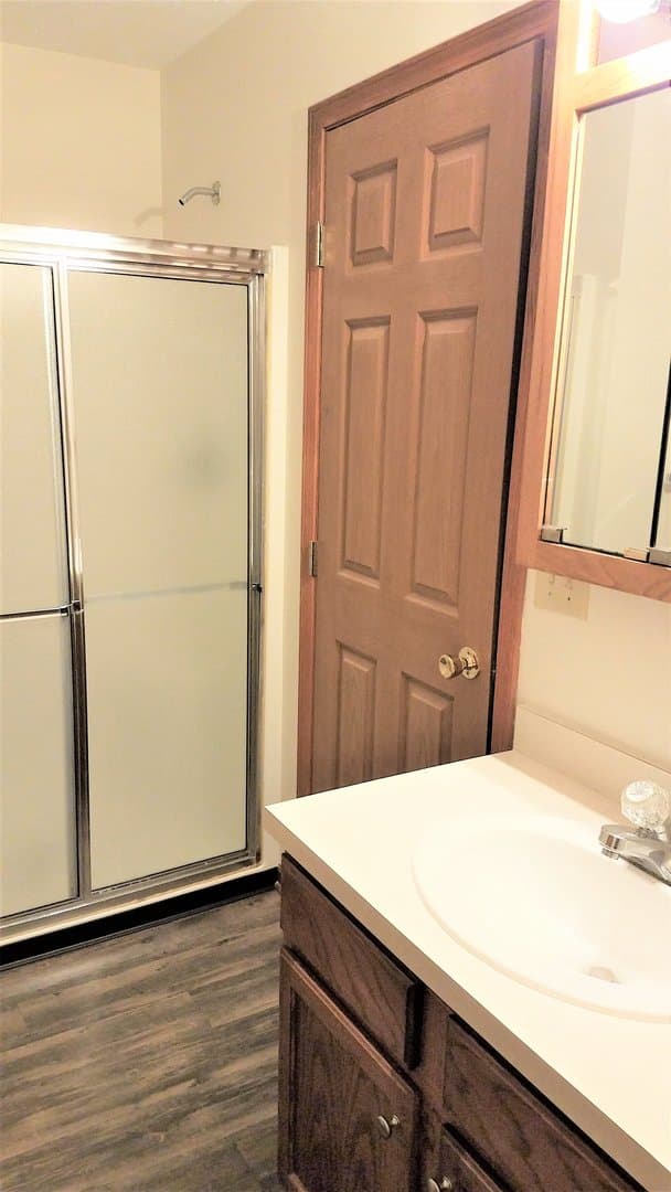 Norton Apartment: 3919-3943 Long Dr.