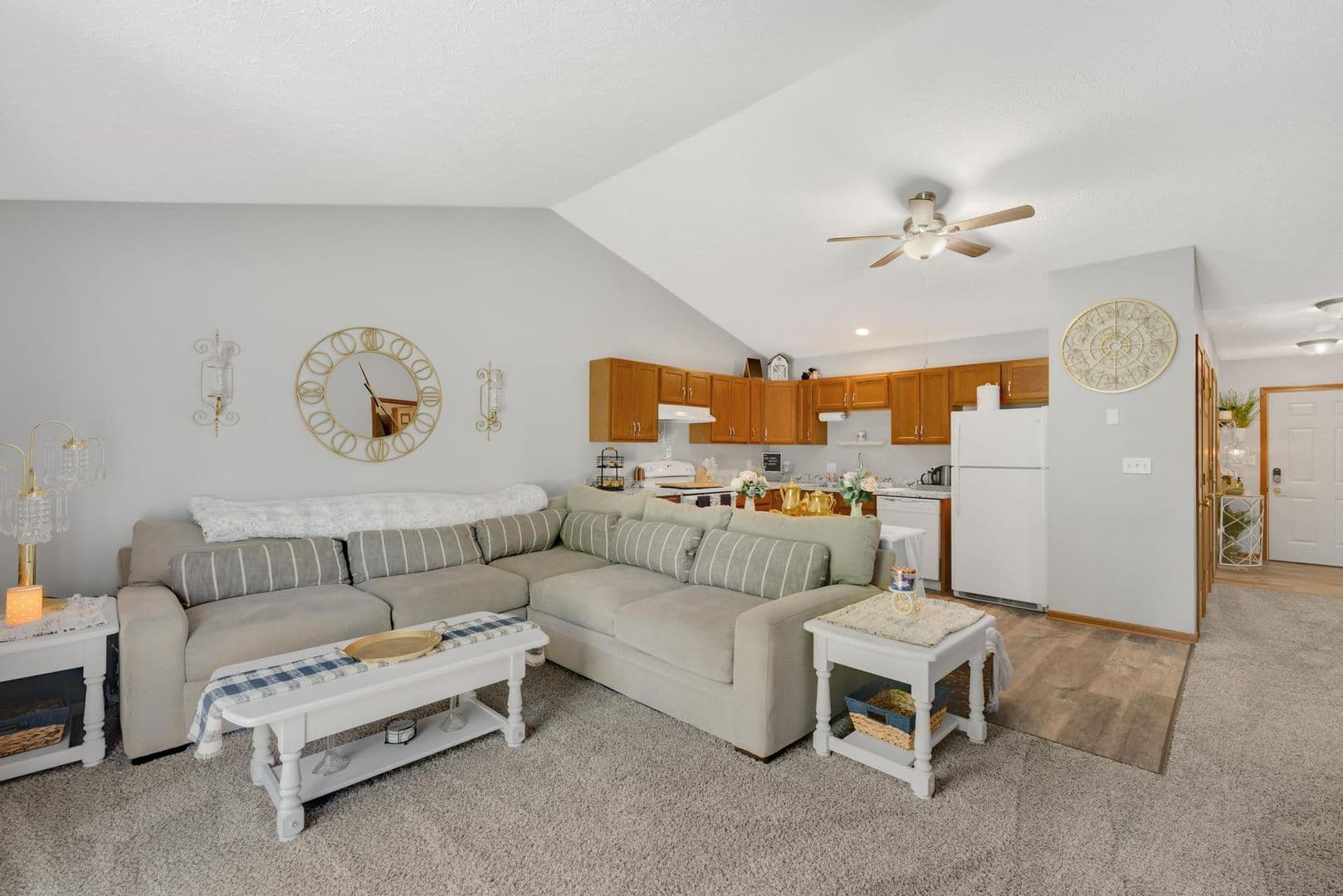 Norton Apartment: 3953 & 3954 Mt. Vernon Blvd.