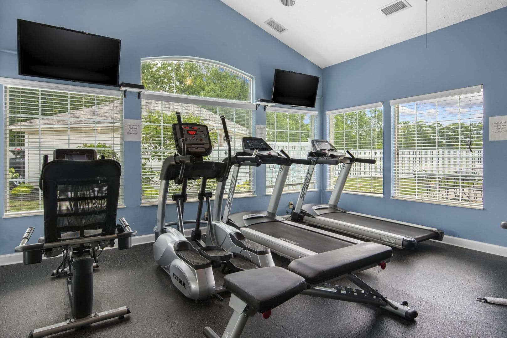 Norton Apartment: 3343 Columbia Woods Dr