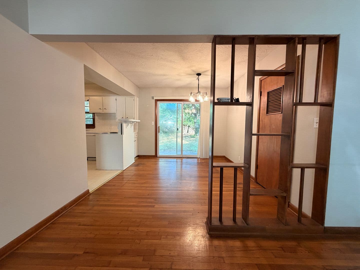 Springfield House: 1333 S. Cedarbrook Ave