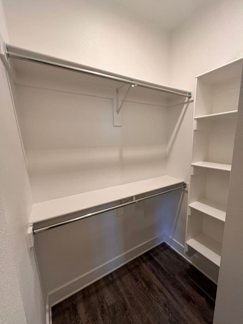 Springfield Apartment: 540 S. Kickapoo