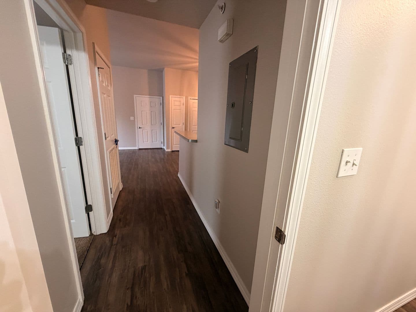 Springfield Apartment: 2013 E. Cherry St.