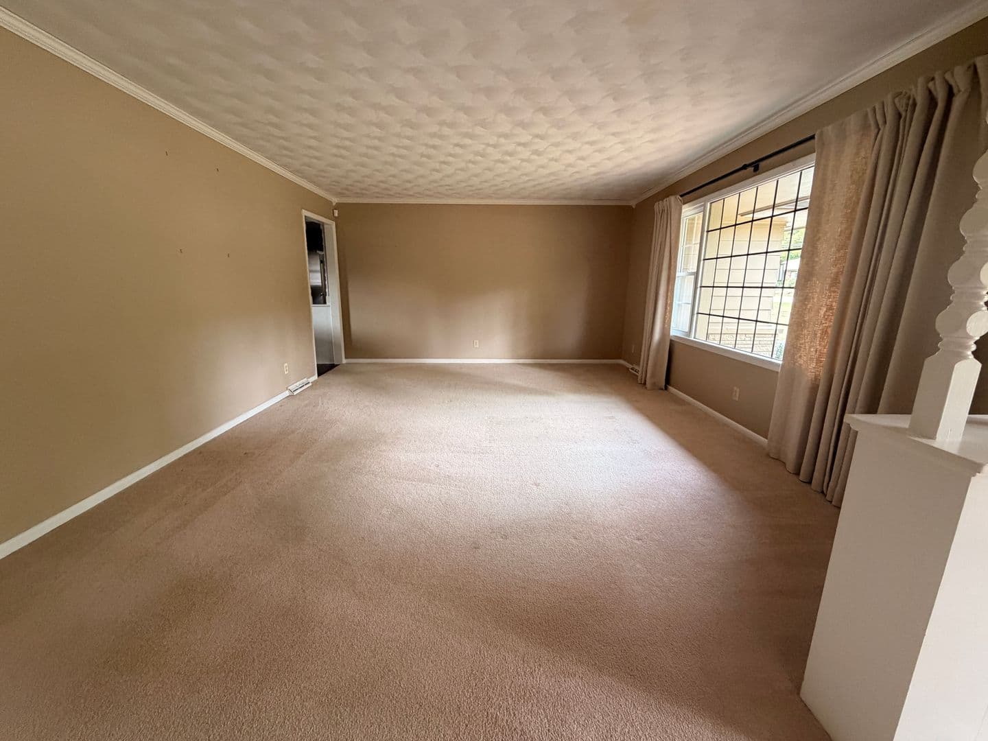 Springfield House: 2053 S. Kimbrough Ave