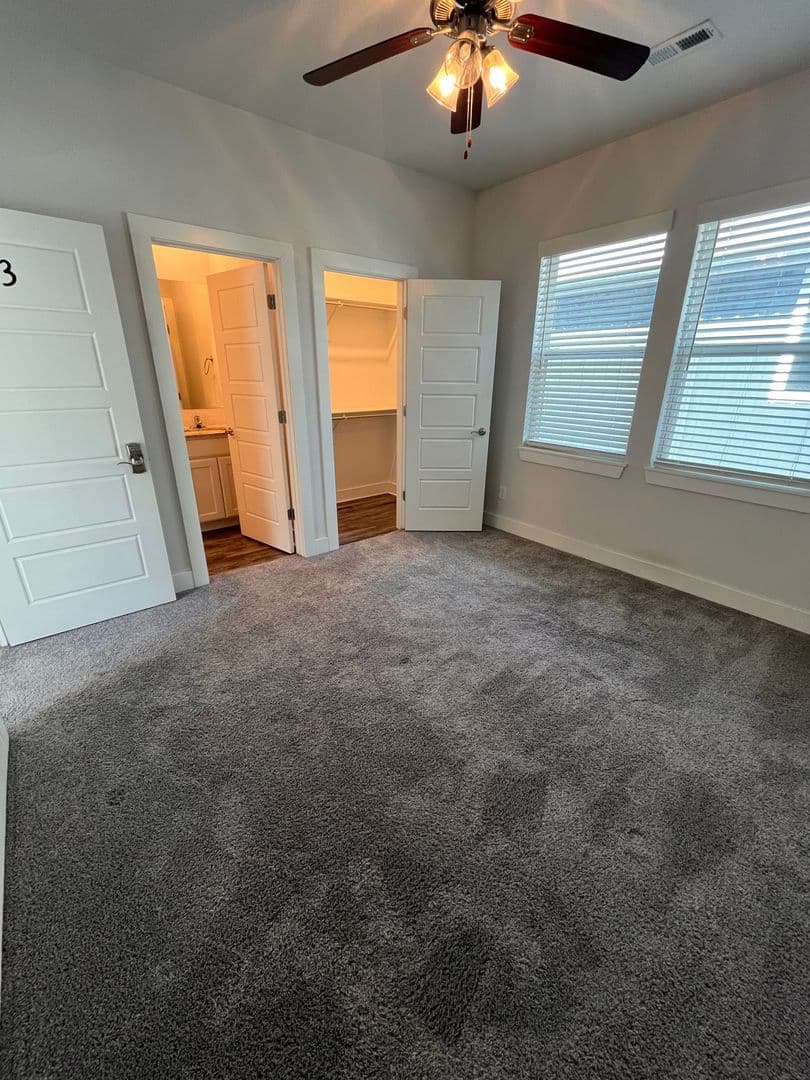 Springfield Apartment: 540 S. Kickapoo