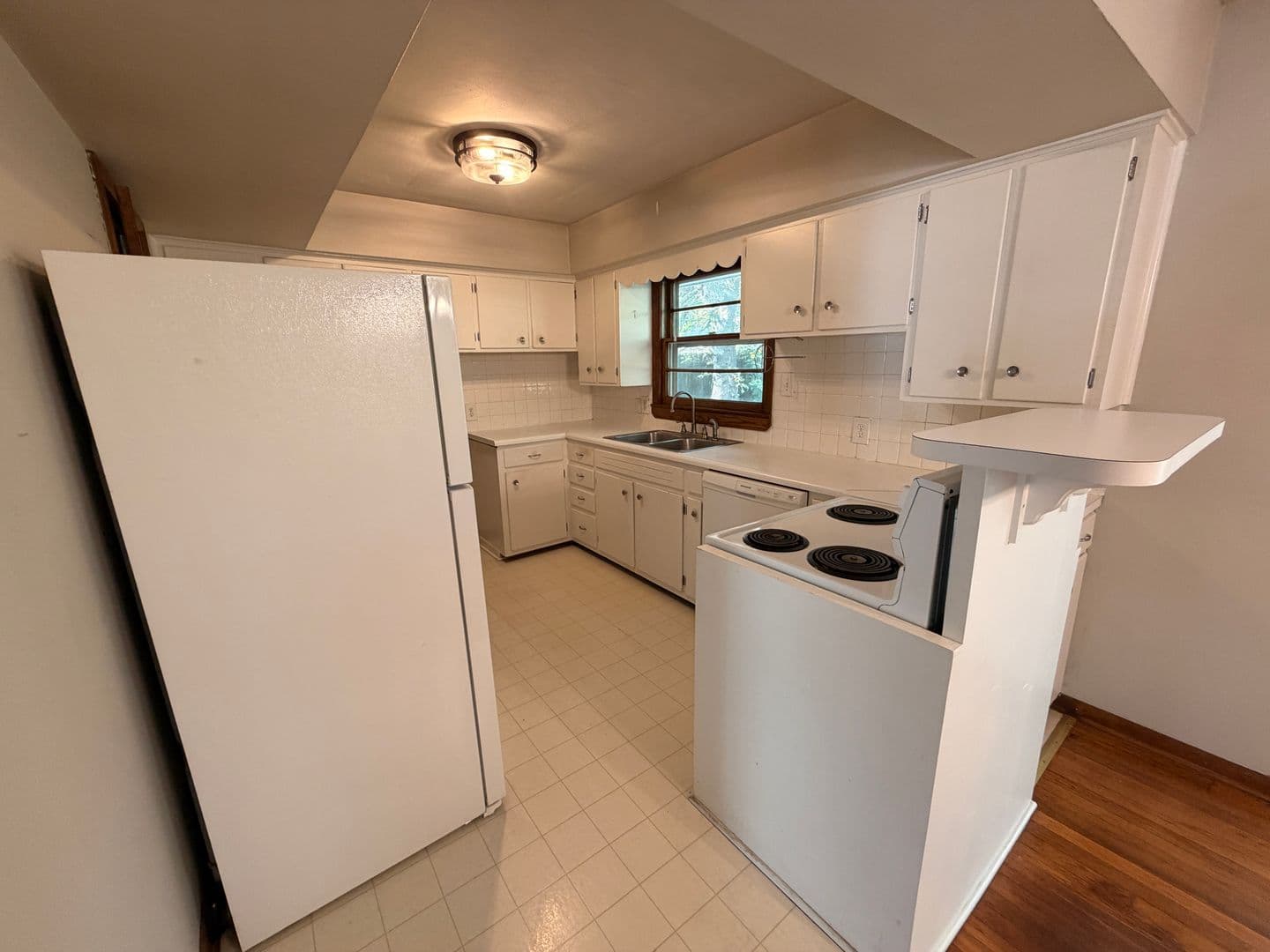 Springfield House: 1333 S. Cedarbrook Ave