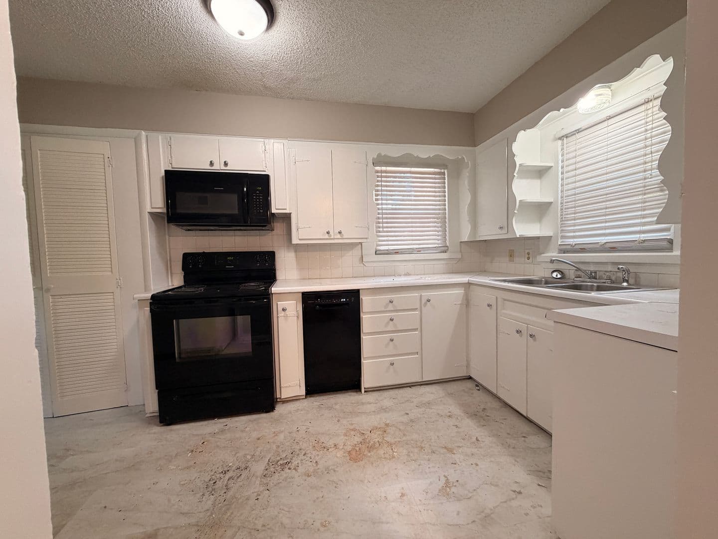 Springfield House: 1317 S Kentwood Ave