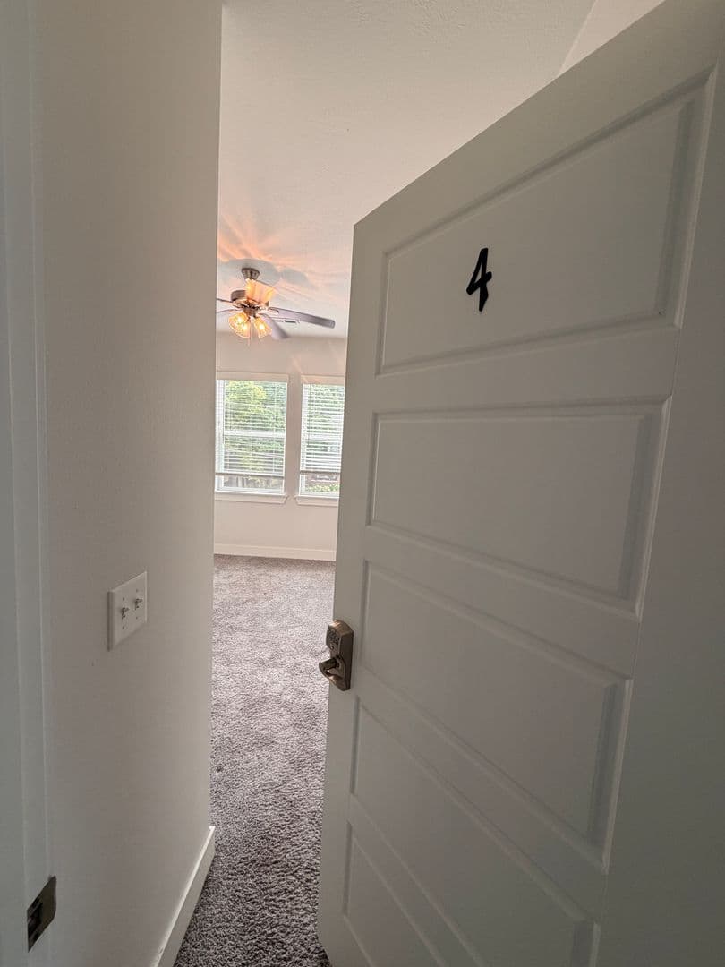Springfield Apartment: 540 S. Kickapoo