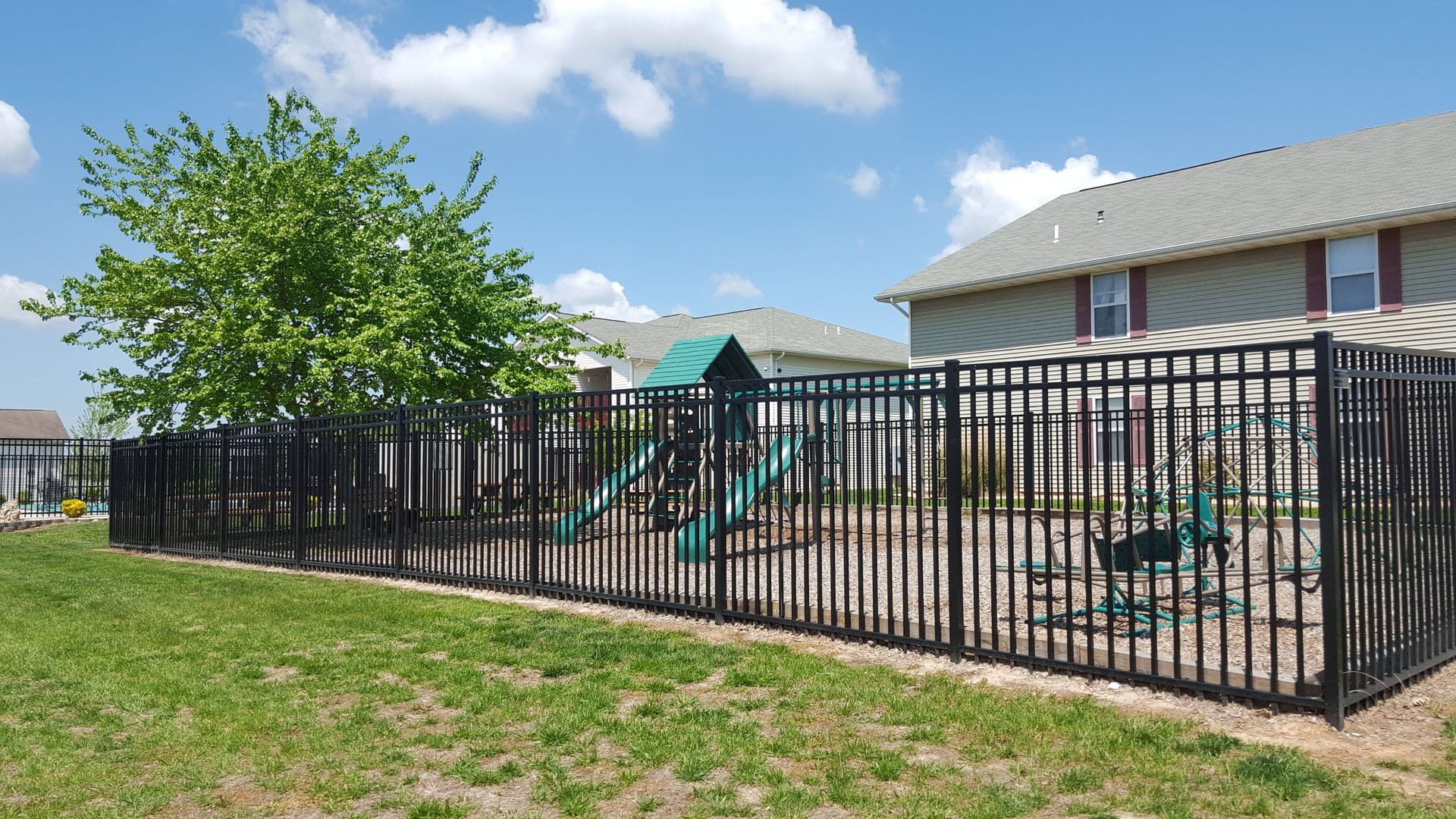 Nixa Apartment: 1016 N Pheasant Run