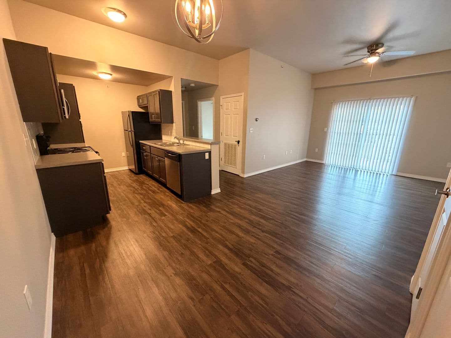 Springfield Apartment: 2013 E. Cherry St.
