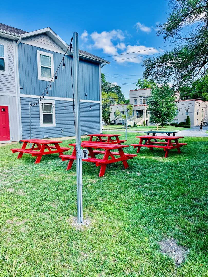 Springfield Apartment: 540 S. Kickapoo