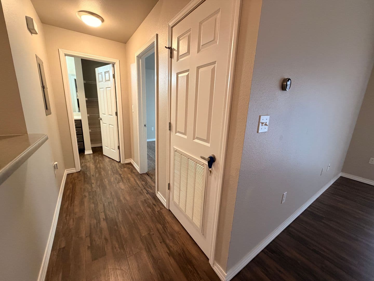 Springfield Apartment: 2013 E. Cherry St.