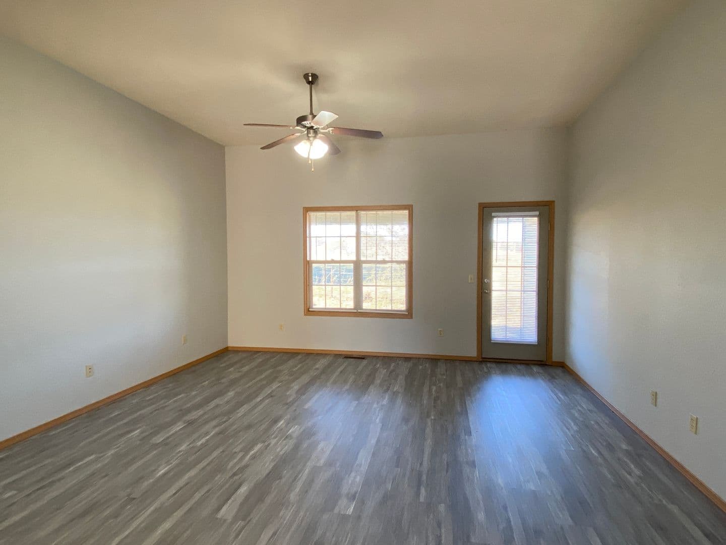 Ozark Apartment: 2309-2311 W. Parkview