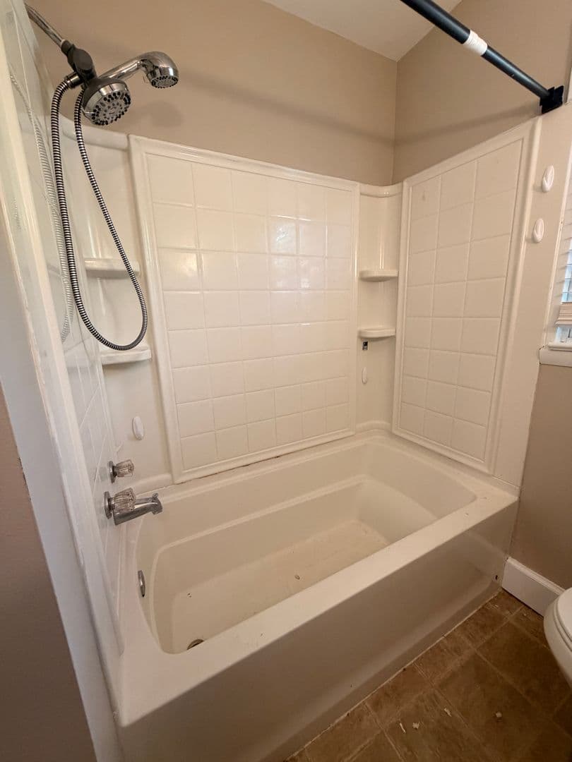 Springfield House: 1317 S Kentwood Ave
