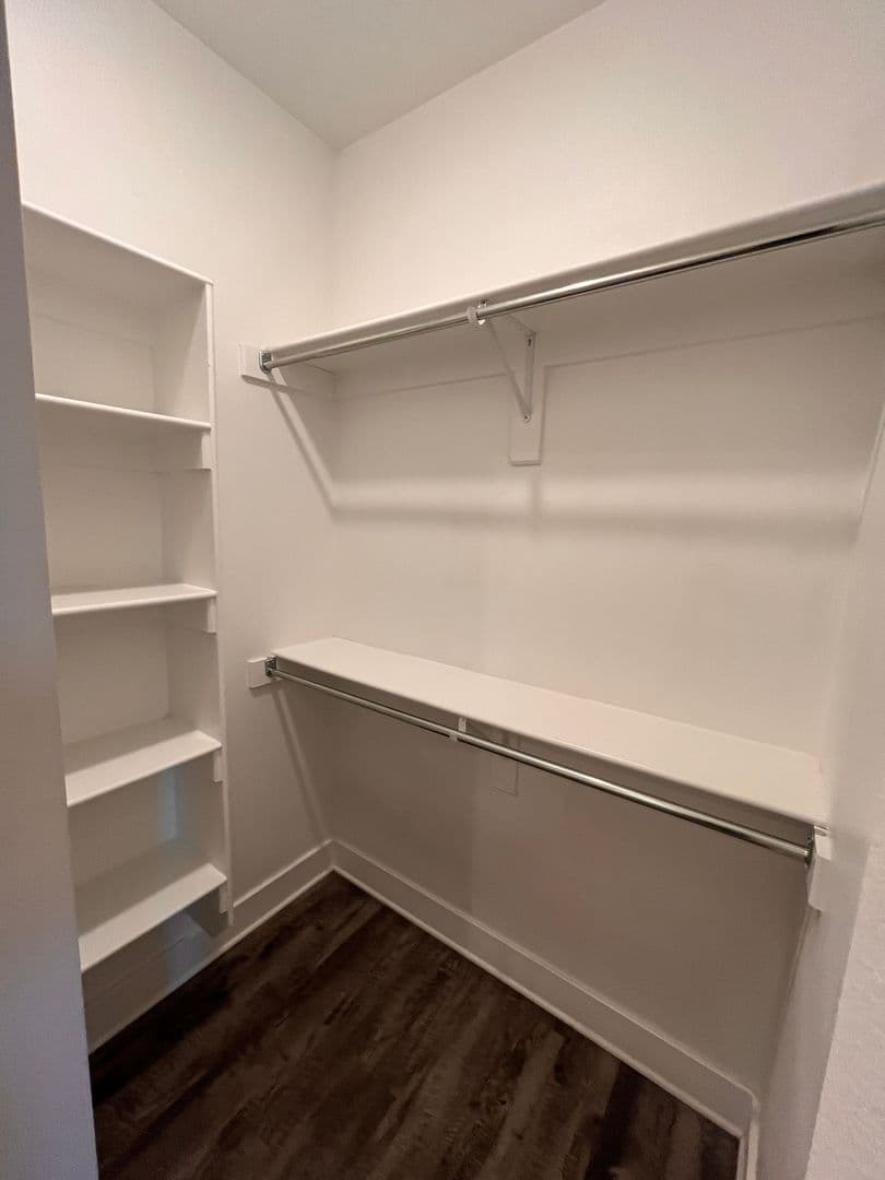 Springfield Apartment: 540 S. Kickapoo