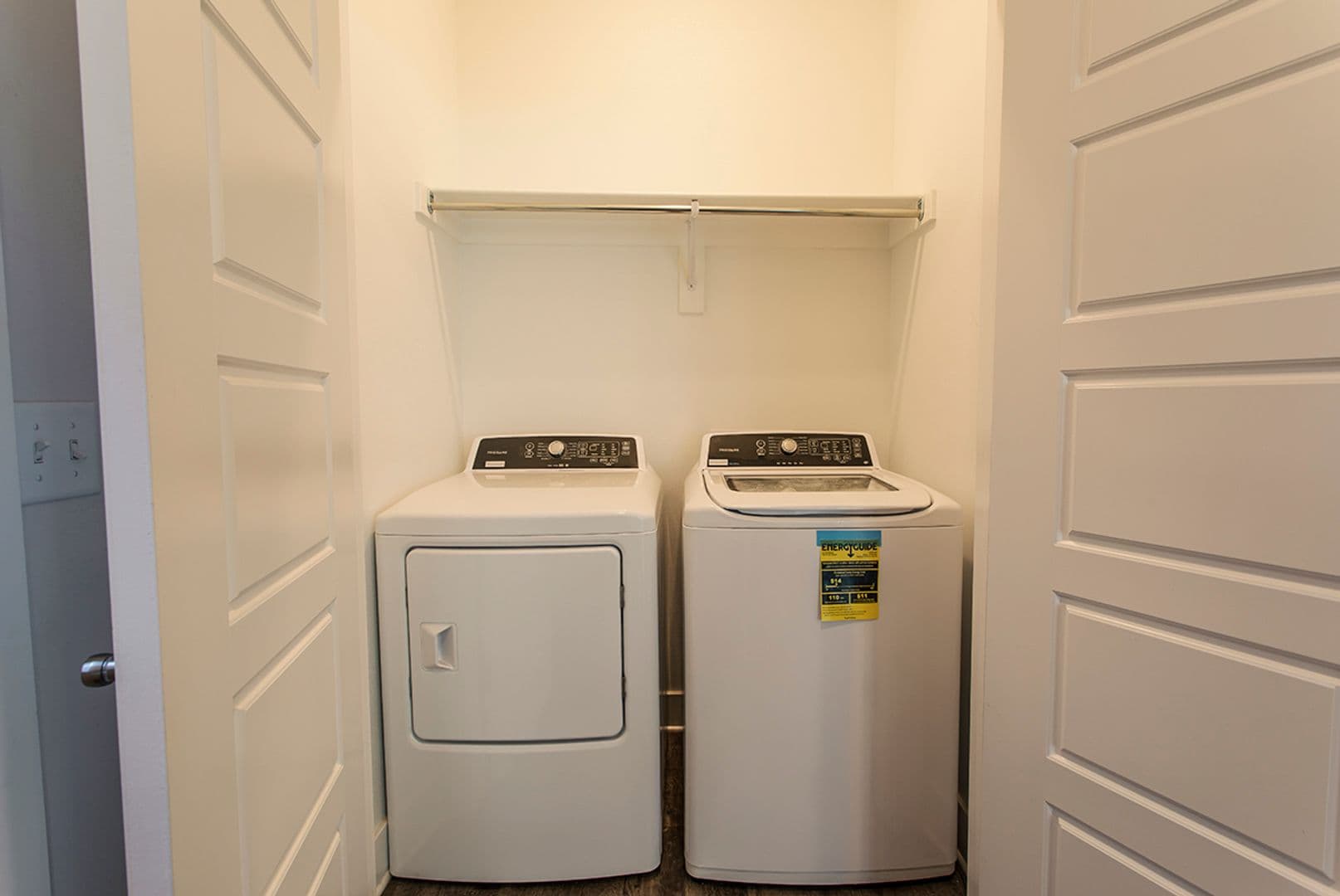 Springfield Apartment: 540 S. Kickapoo