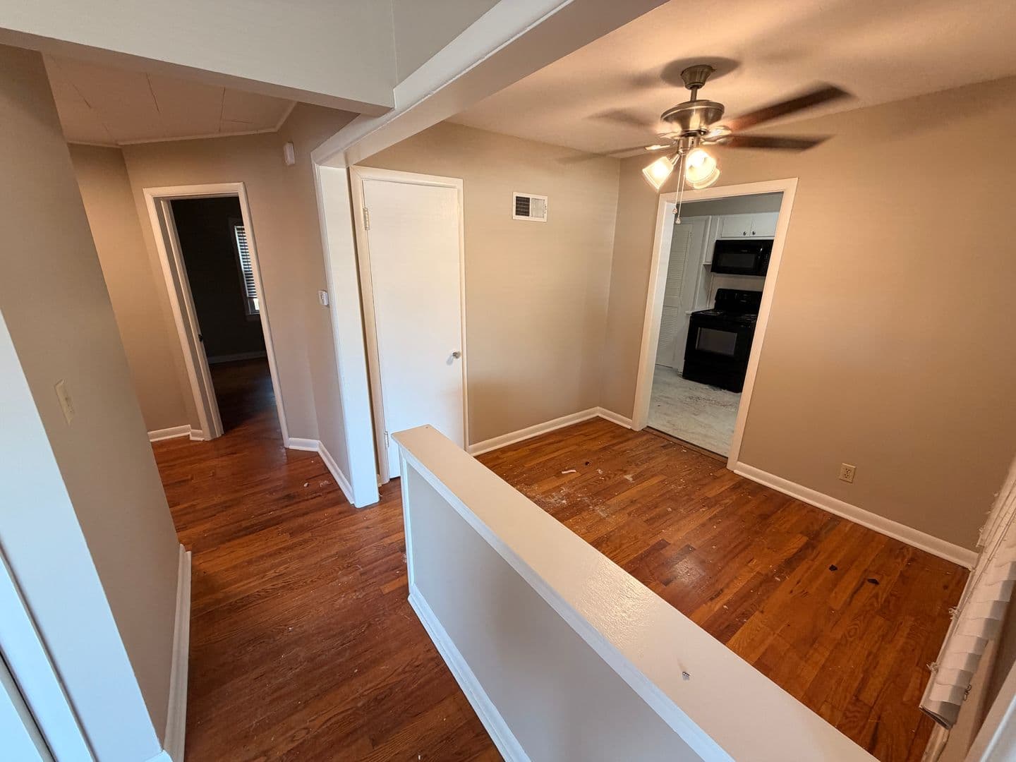 Springfield House: 1317 S Kentwood Ave