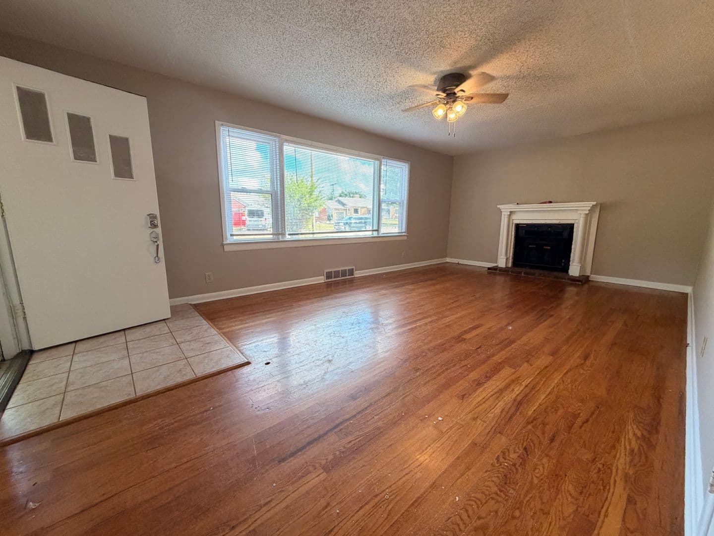 Springfield House: 1317 S Kentwood Ave