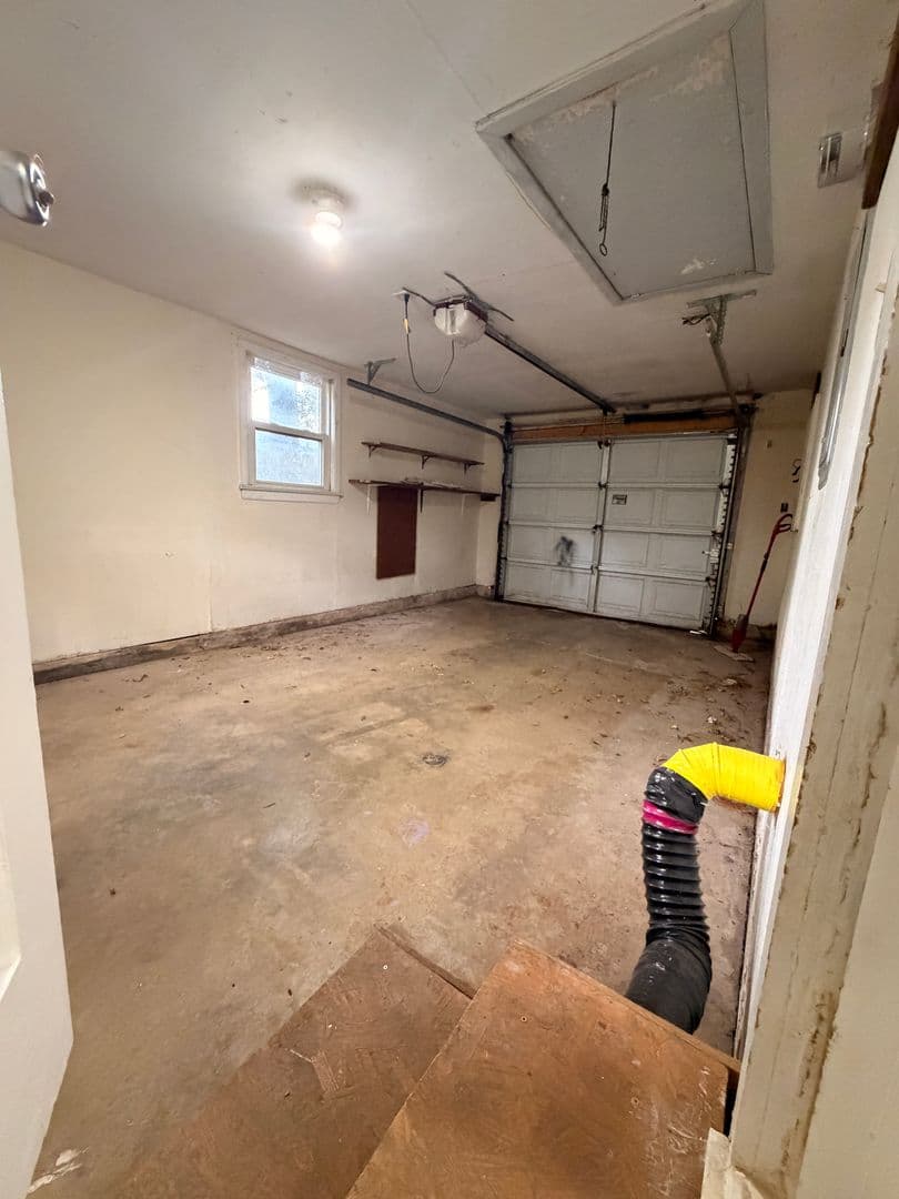 Springfield House: 1317 S Kentwood Ave