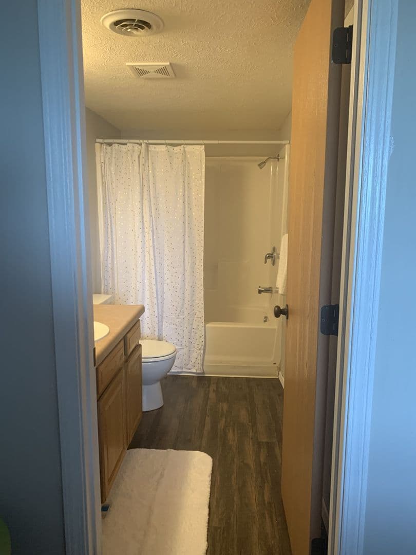 Branson Apartment: 3515 Arlene St.