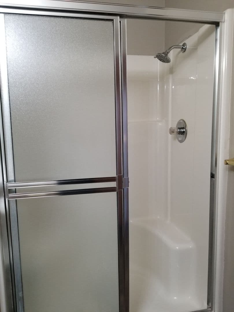 Nixa Apartment: 1016 N Pheasant Run