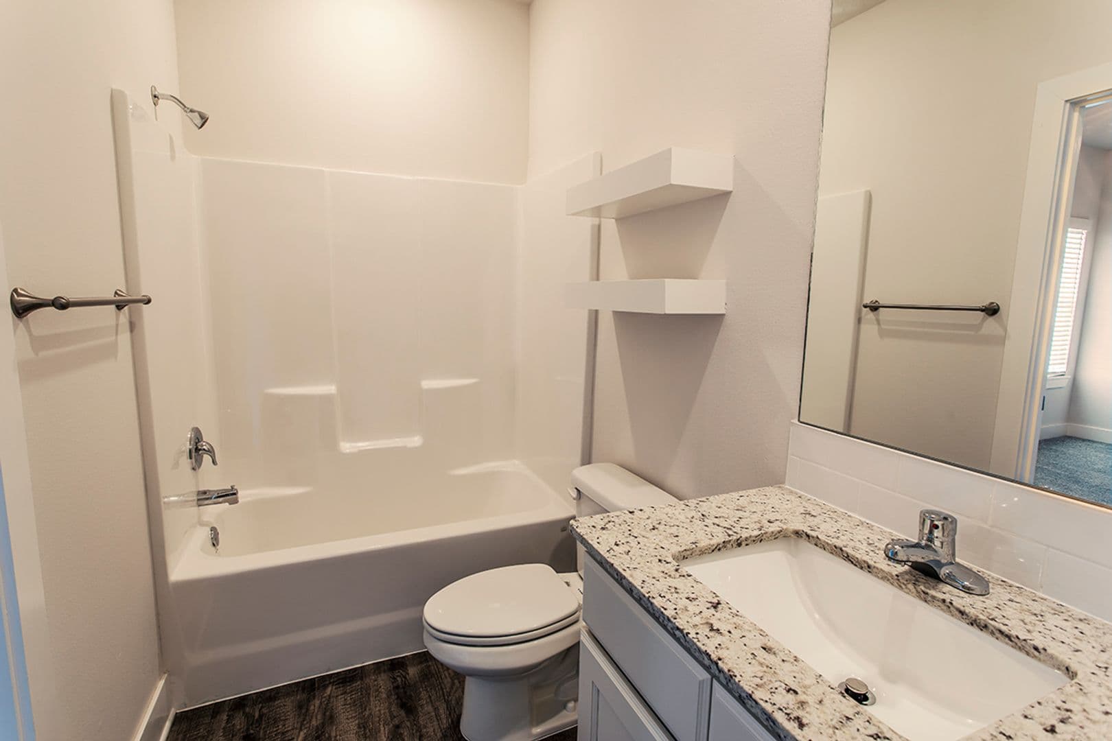 Springfield Apartment: 540 S. Kickapoo