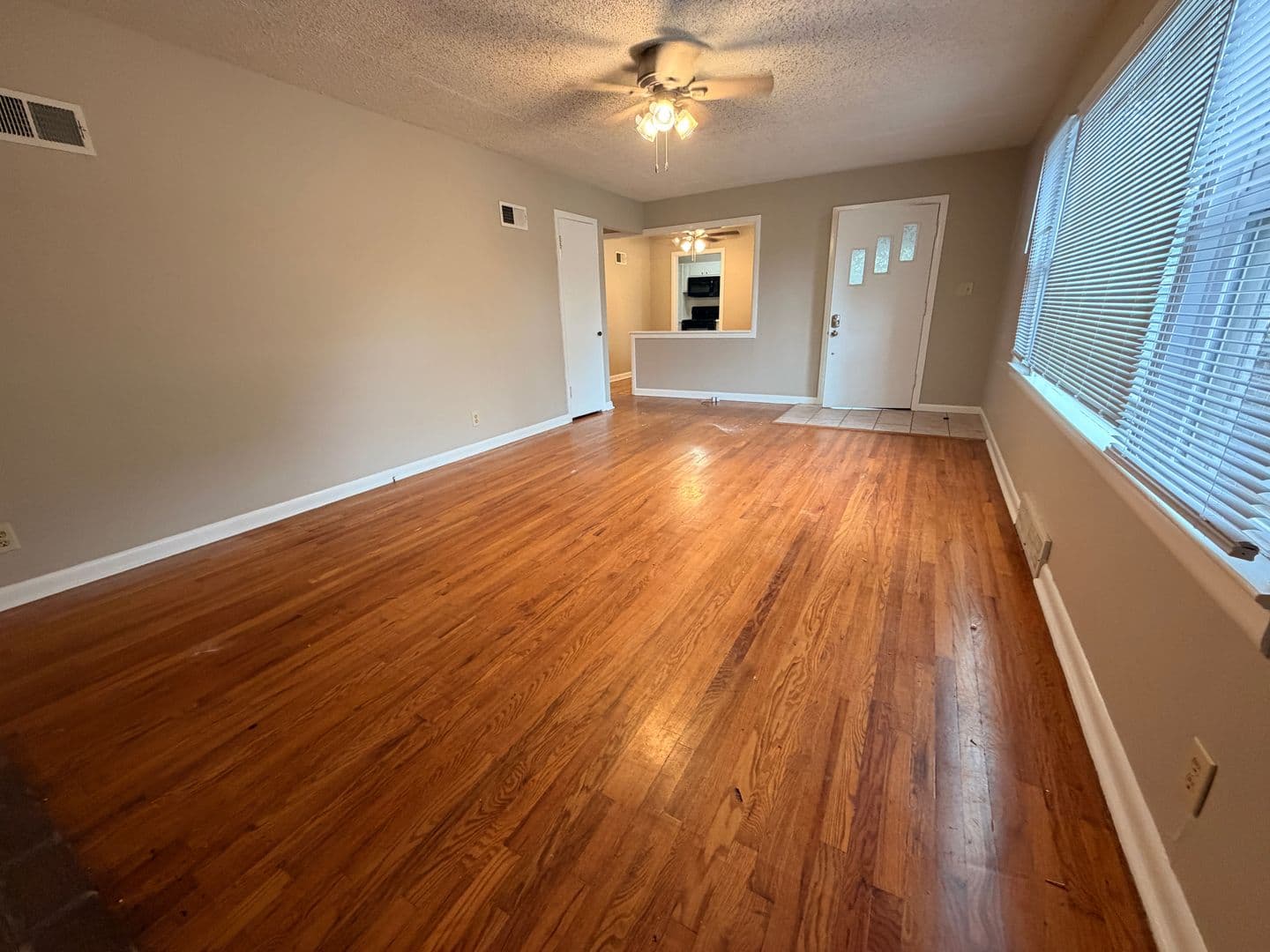 Springfield House: 1317 S Kentwood Ave