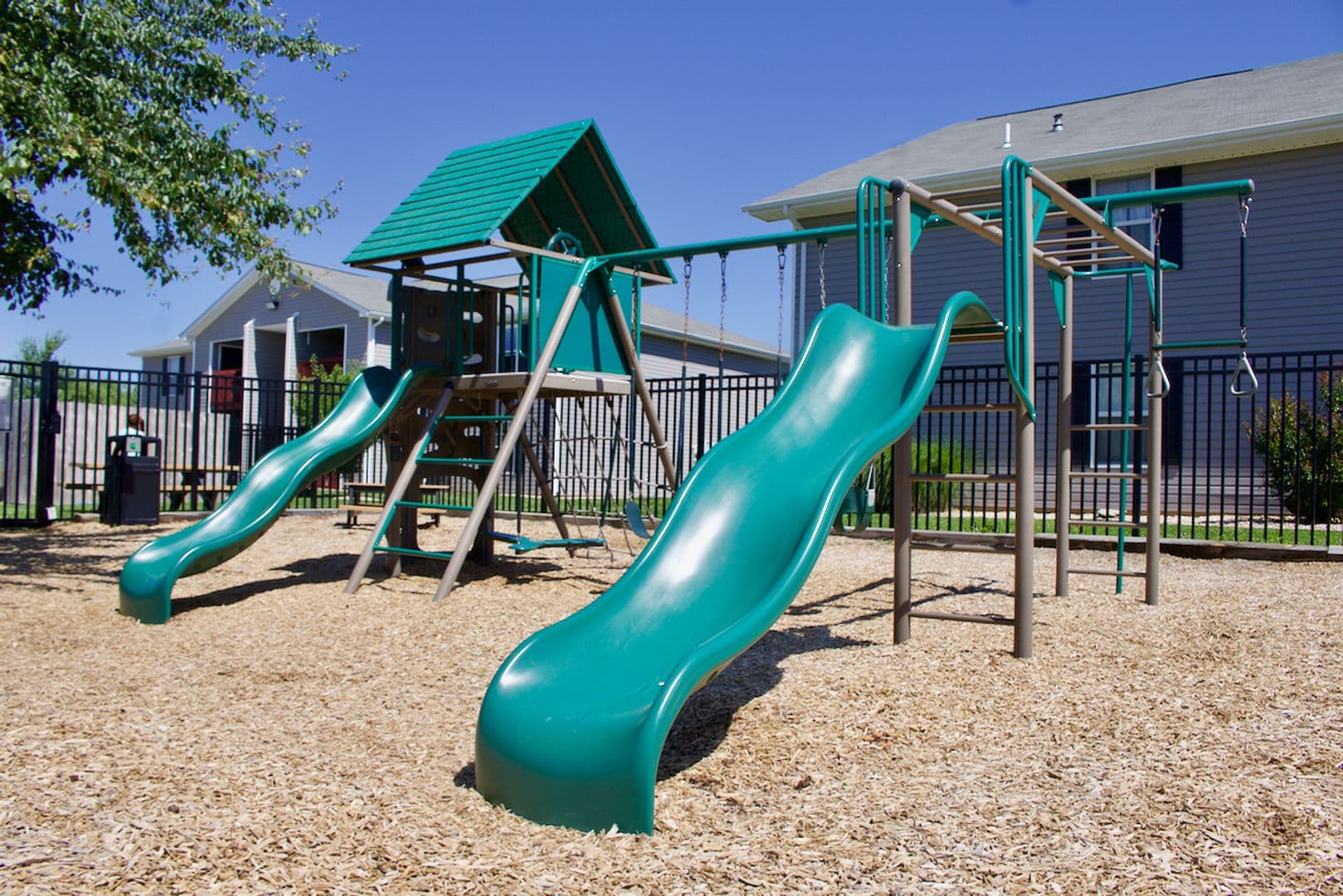 Nixa Apartment: 1016 N Pheasant Run