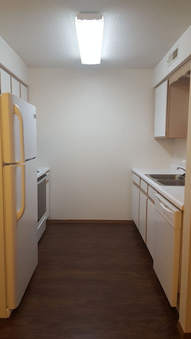 Nixa Apartment: 1016 N Pheasant Run