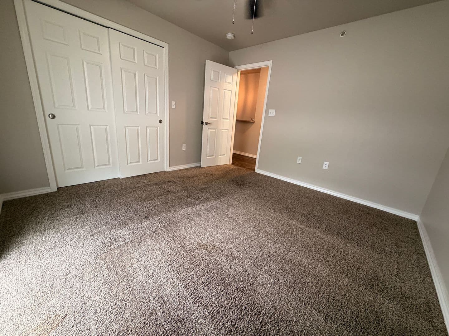 Springfield Apartment: 2013 E. Cherry St.
