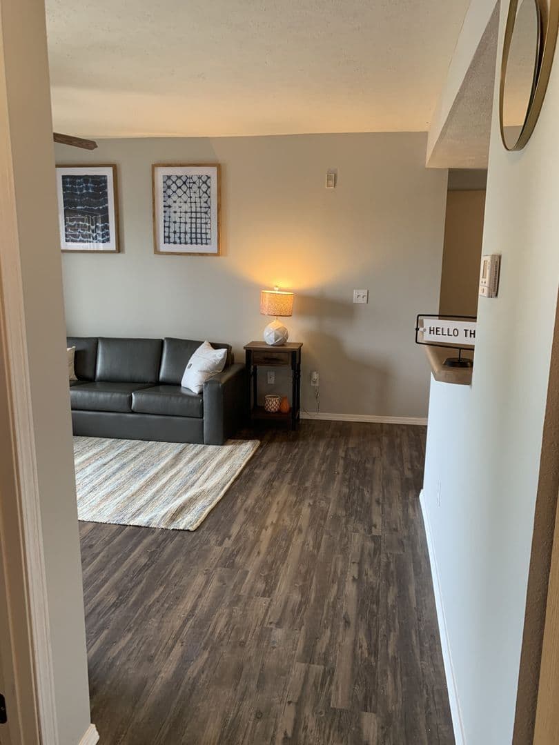 Branson Apartment: 3515 Arlene St.