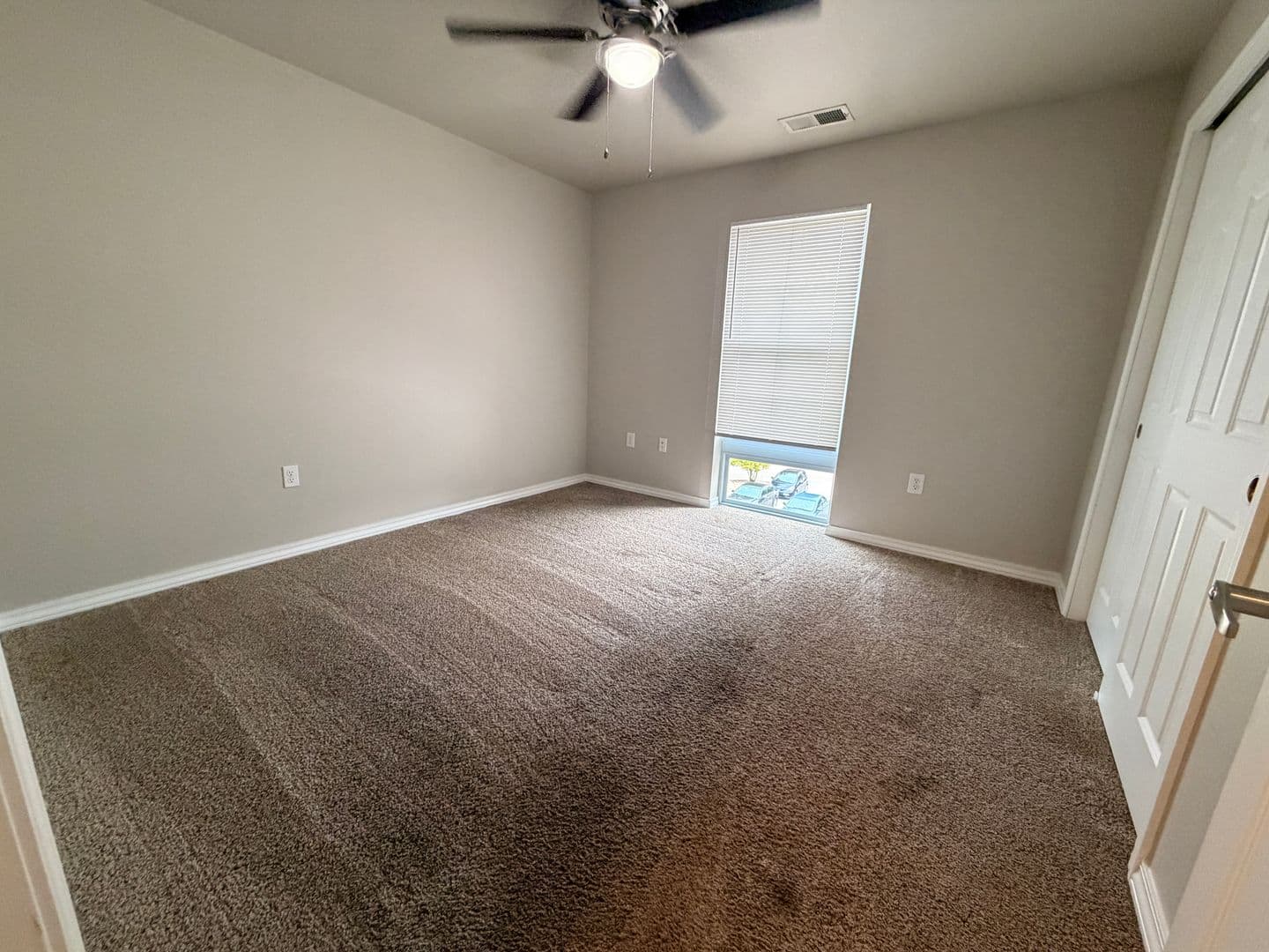 Springfield Apartment: 2013 E. Cherry St.