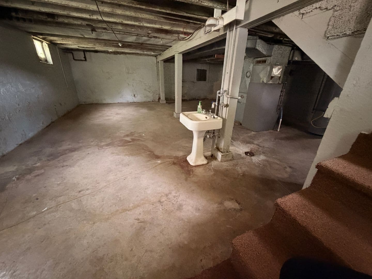 Springfield House: 1325 S. National