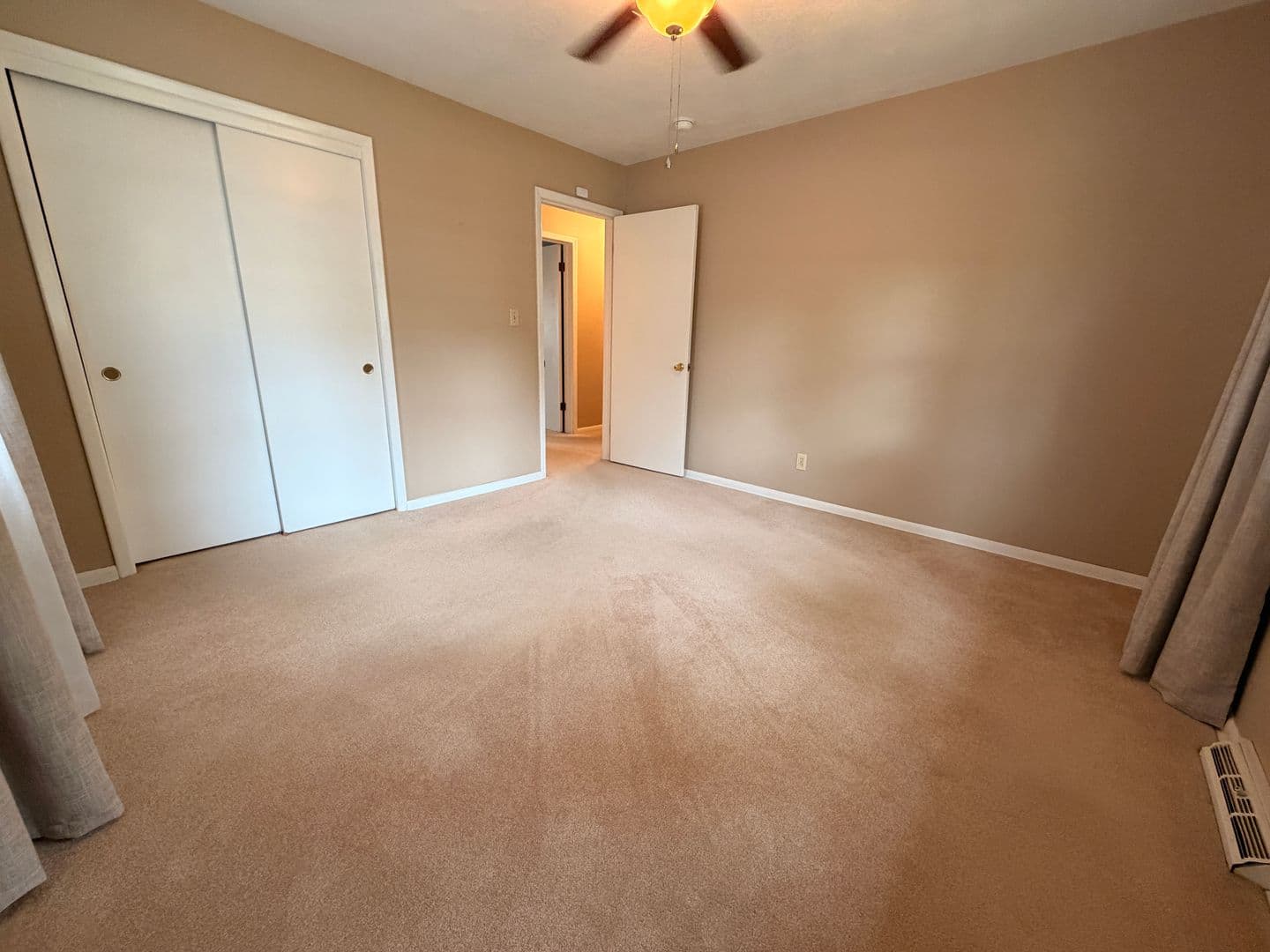 Springfield House: 2053 S. Kimbrough Ave