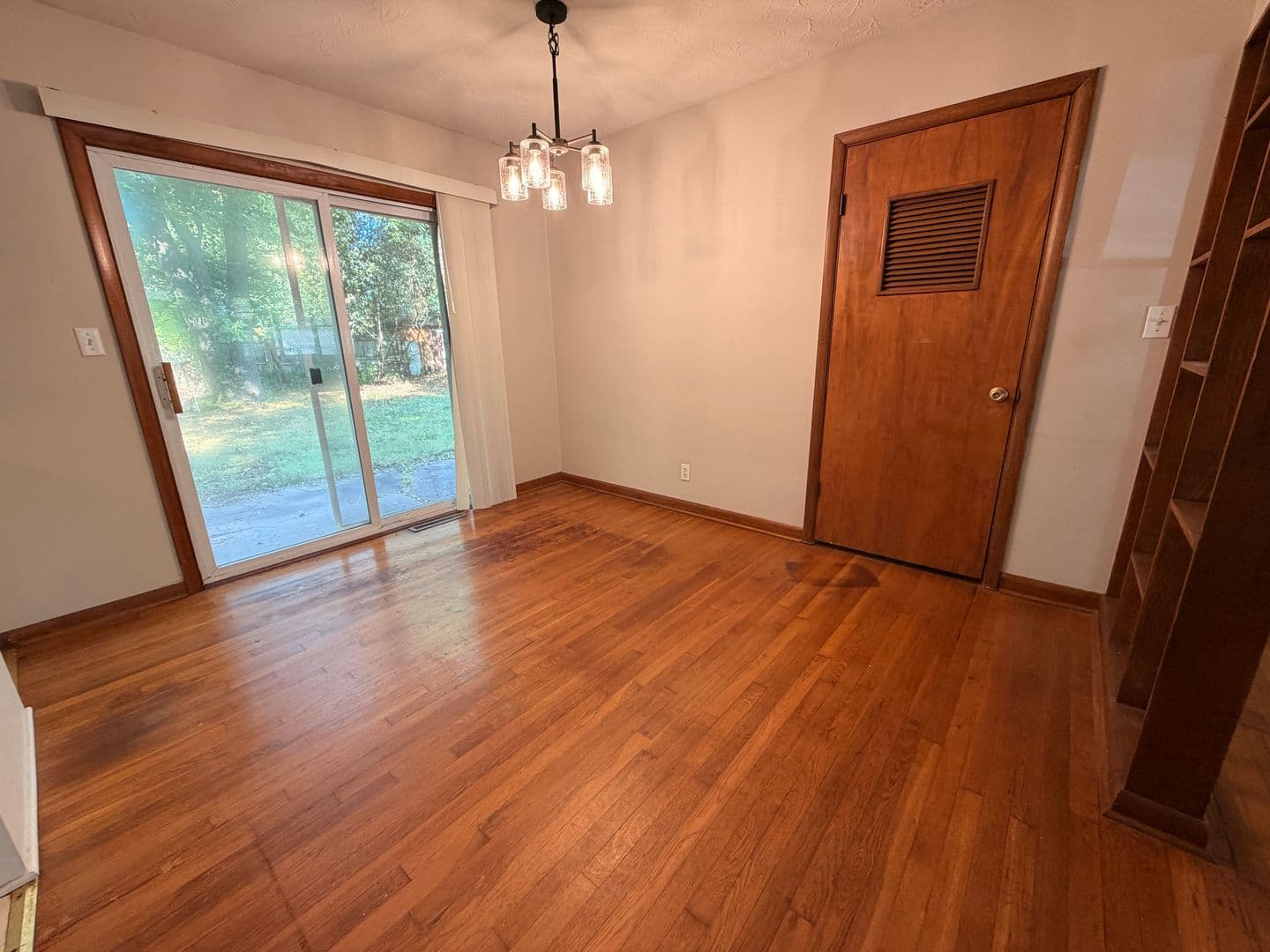 Springfield House: 1333 S. Cedarbrook Ave