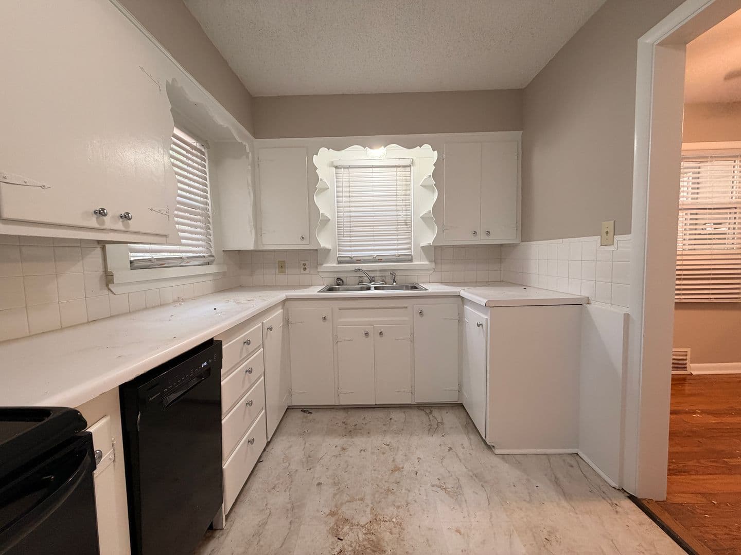 Springfield House: 1317 S Kentwood Ave