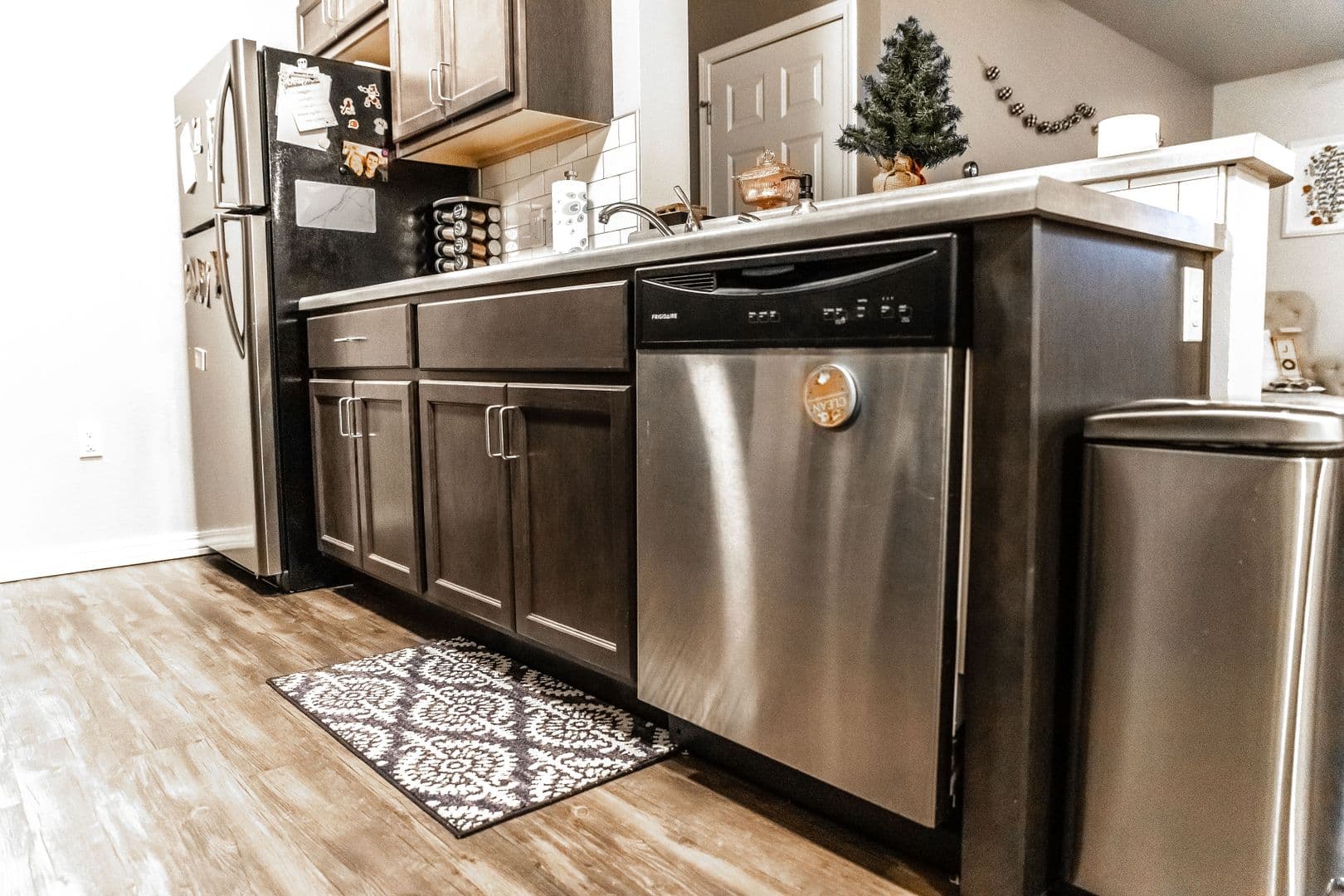 Springfield Apartment: 2013 E. Cherry St.
