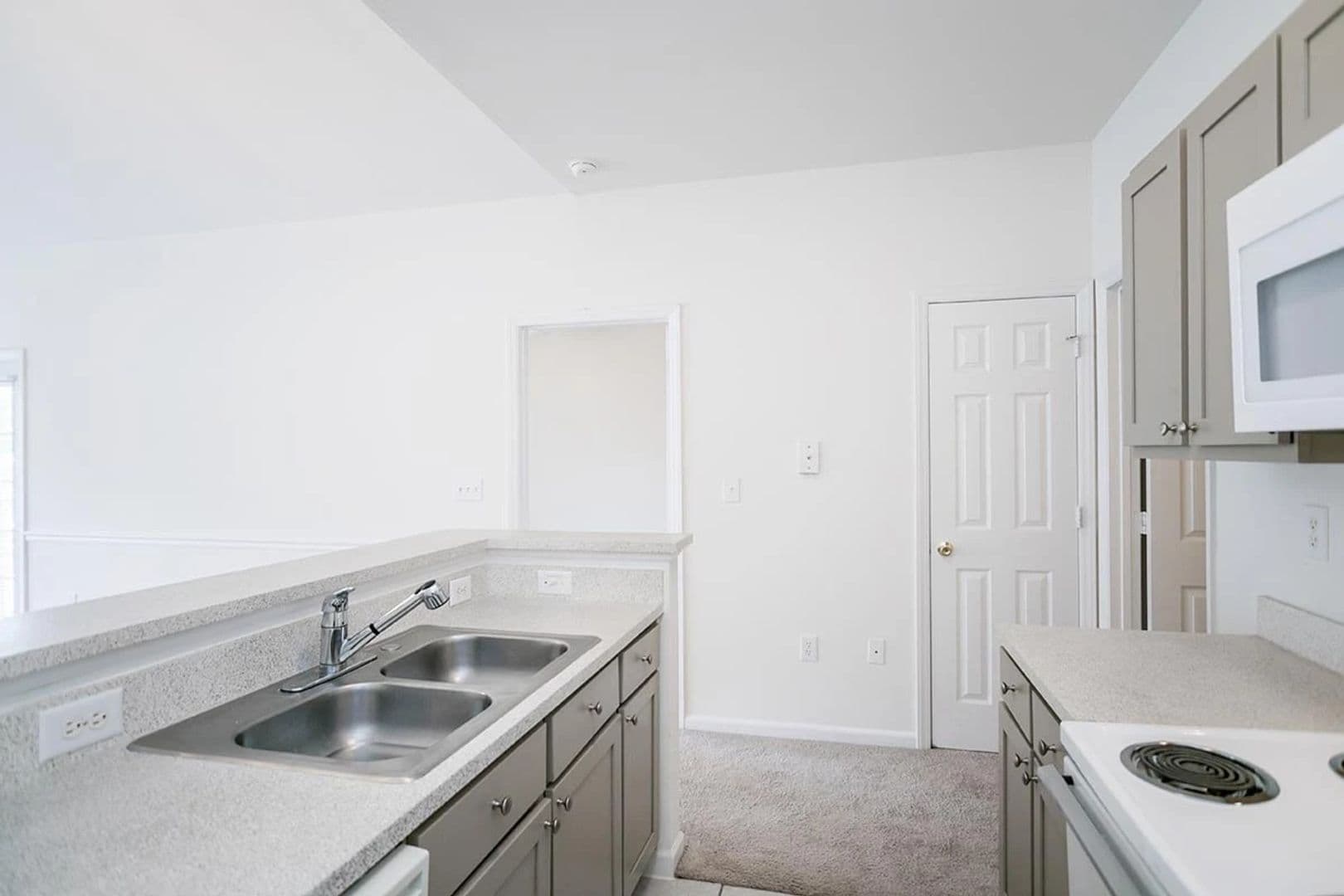 Greensboro Apartment: 4480 Platinum Drive