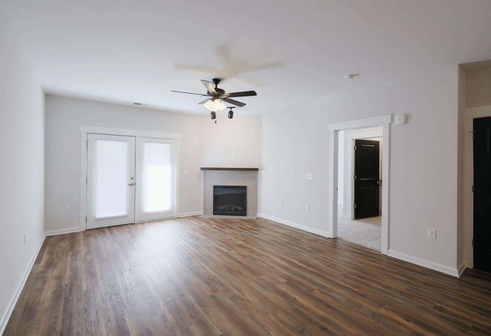 Jamestown Apartment: 4750 Piedmont Parkway