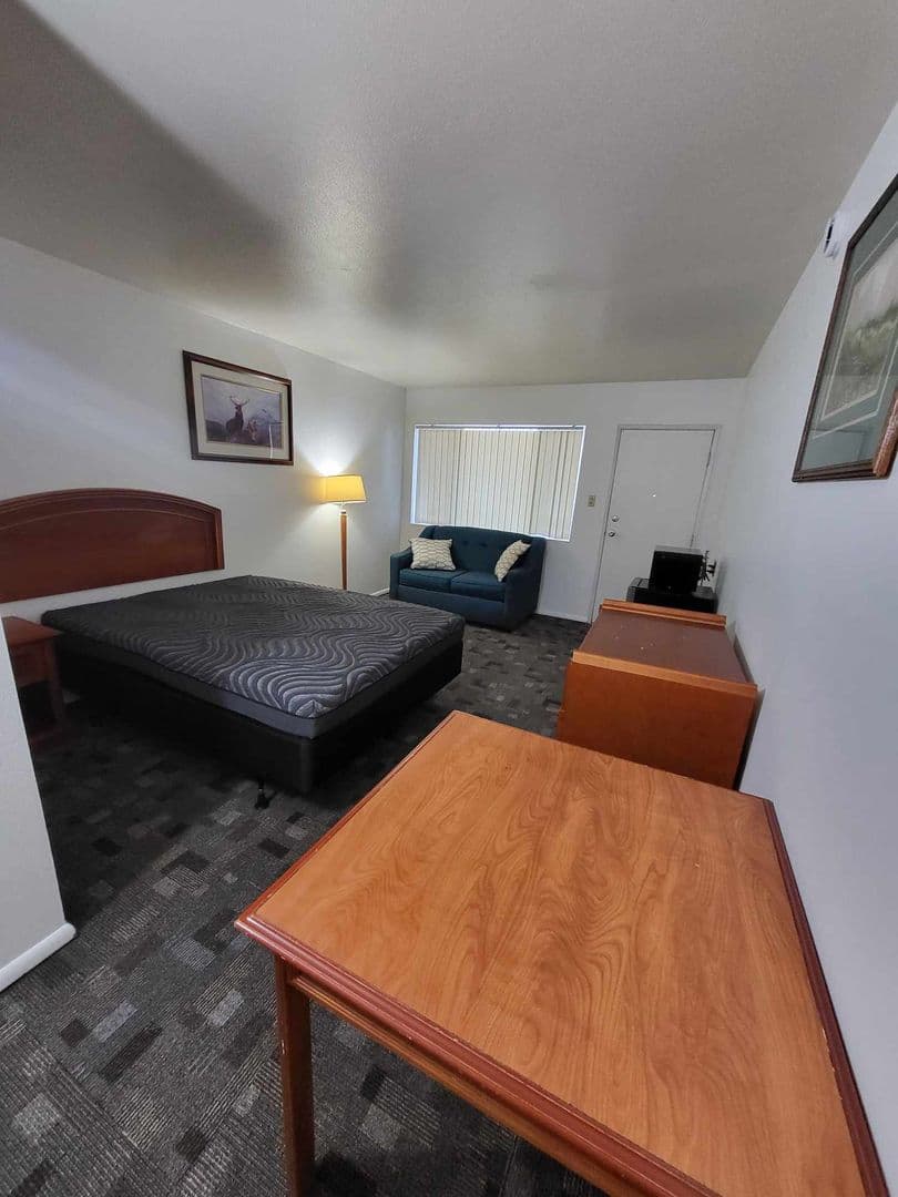 Idaho Falls Apartment: 255 E St