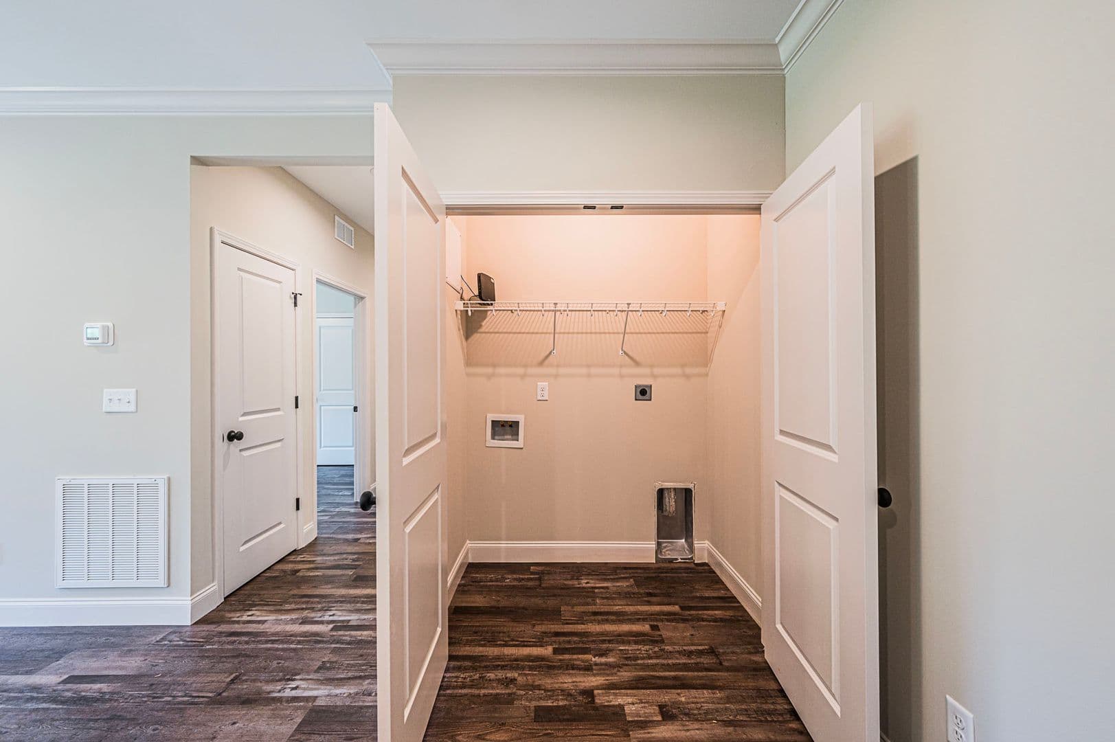 Franklin Apartment: 813 W. Madison St