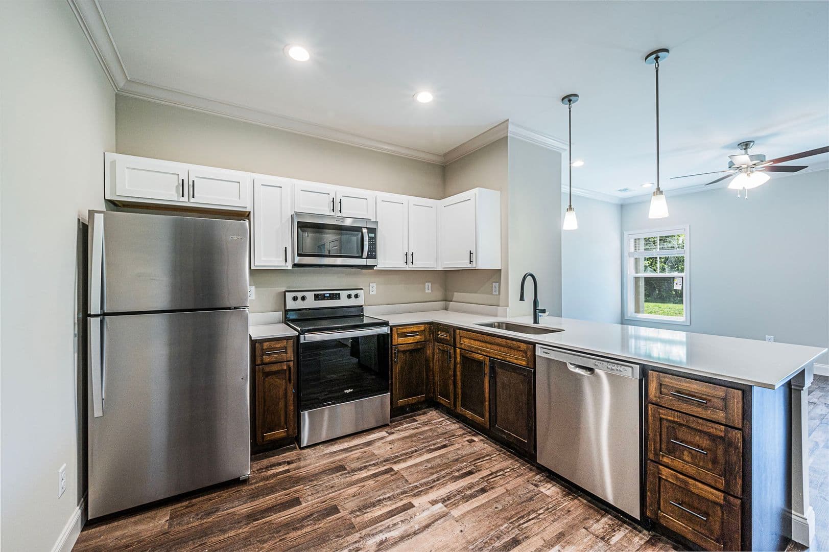 Franklin Apartment: 813 W. Madison St