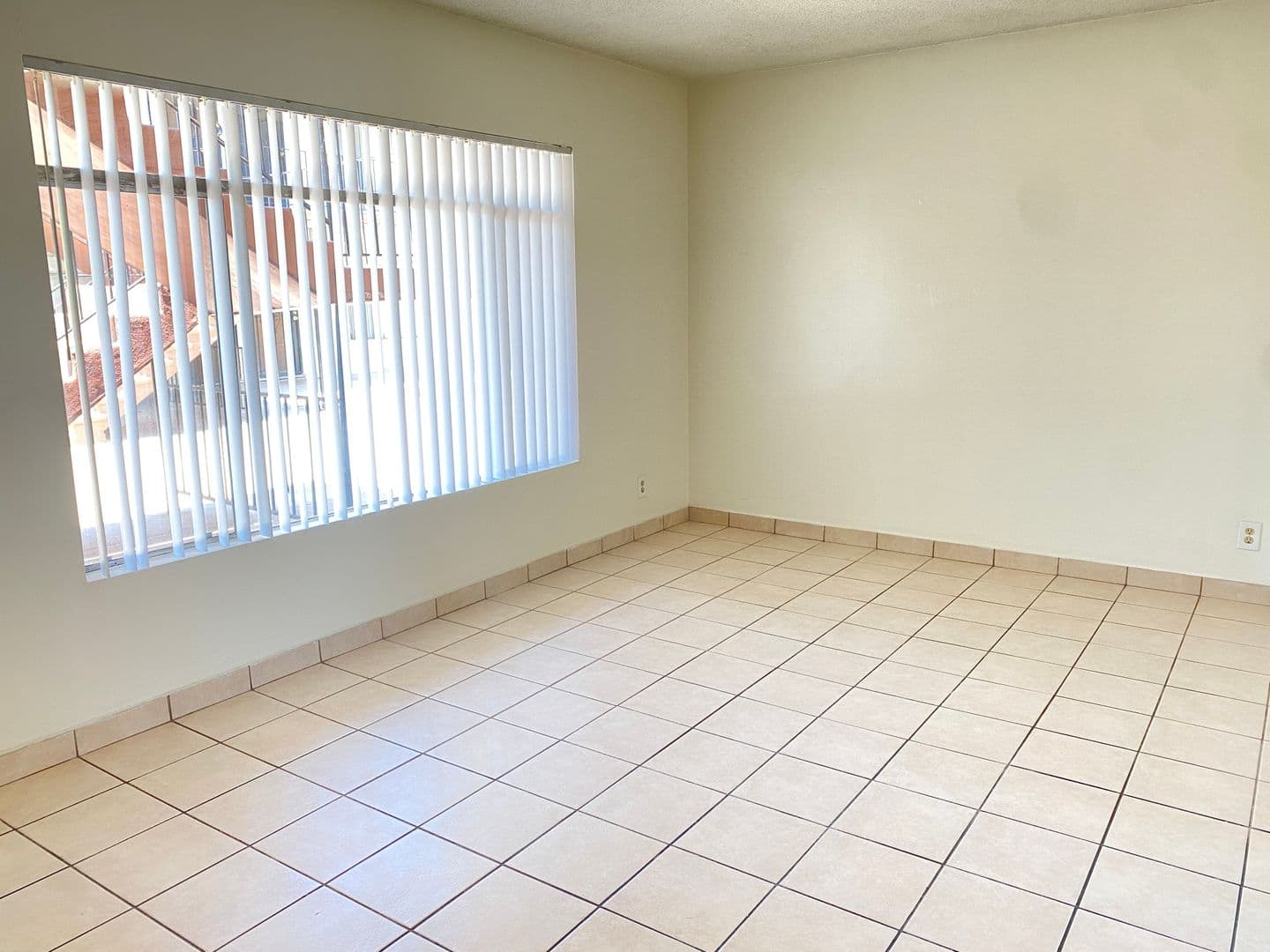 Anaheim Apartment: 701 Northgate