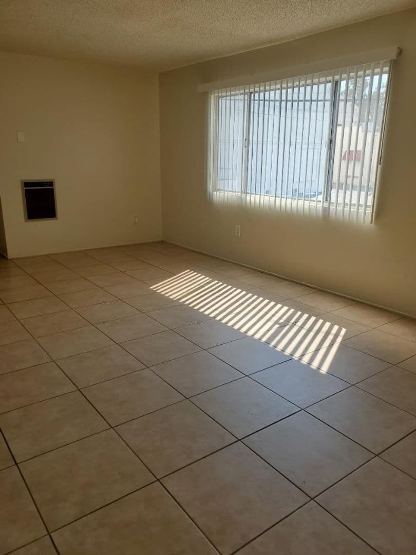 Corona Apartment: 508 S. Victoria Ave.