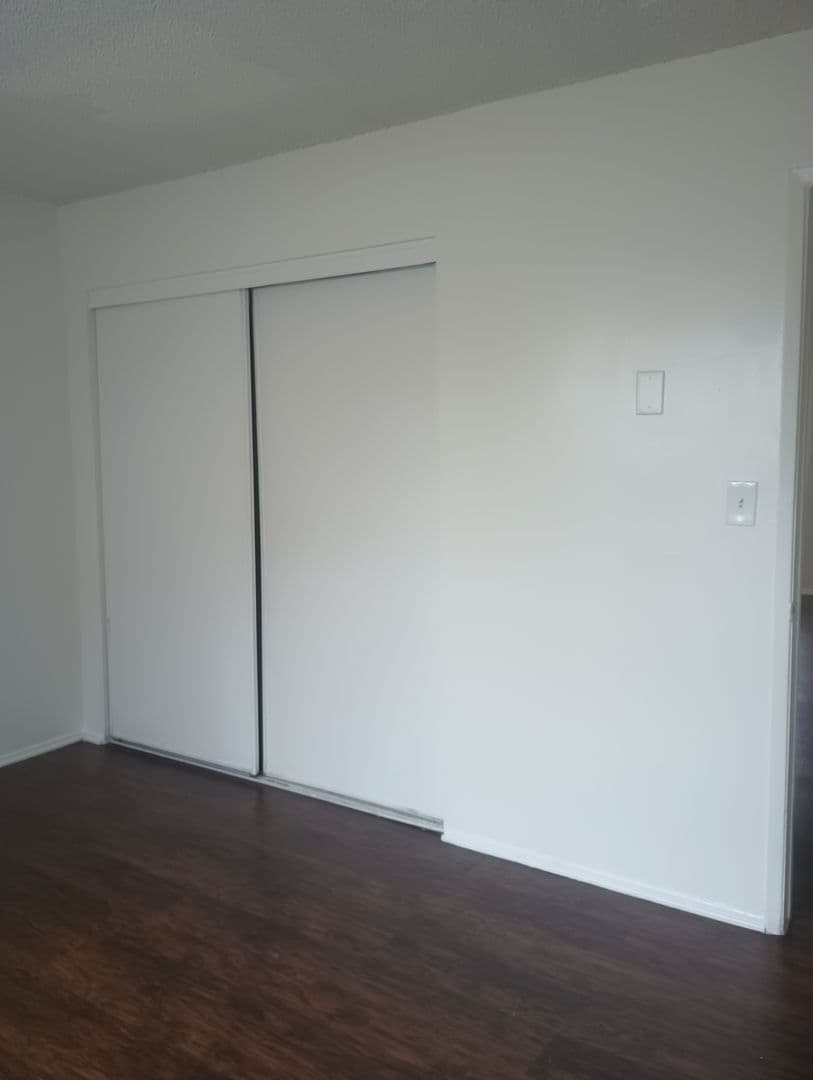 Corona Apartment: 508 S. Victoria Ave.
