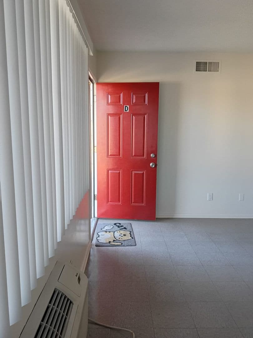 Fontana Apartment: 8190 Wheeler Ave.