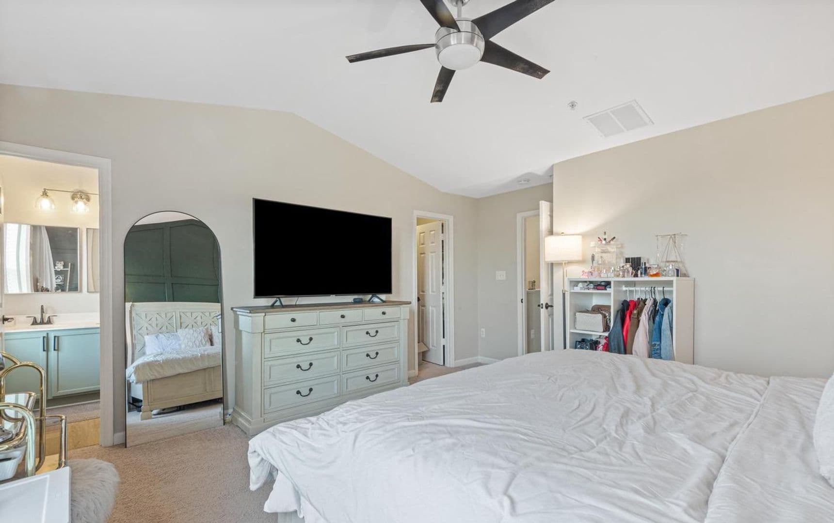 Frederick Townhome: 4904 Whitney Ter