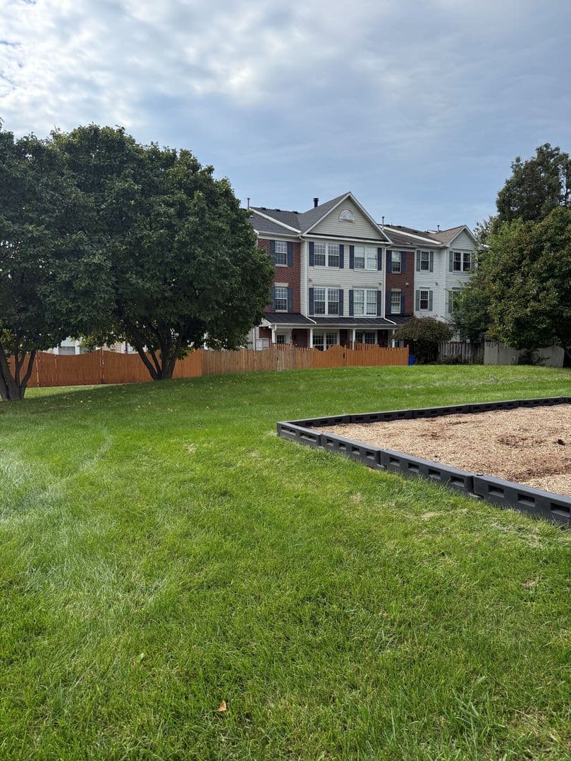 Frederick Townhome: 5704 Duke Ct.