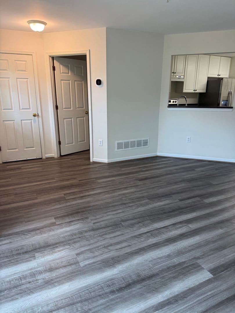 Frederick Townhome: 5704 Duke Ct.