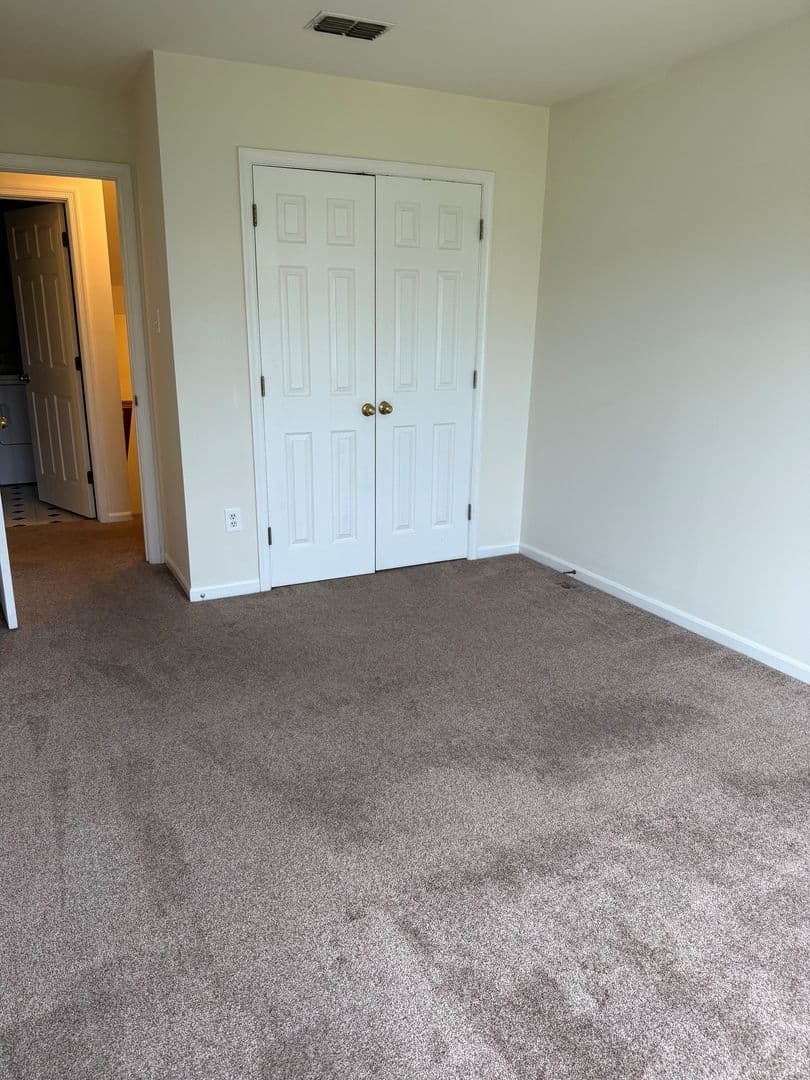 Frederick Townhome: 5704 Duke Ct.